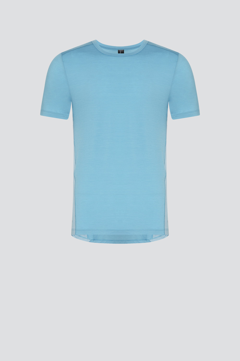 Comazo Herren Shirt kurzarm aus Merinowolle Farbe Seablue/Ice Produktbild Vorderansicht Shirt kurzarm aus Merinowolle von Comazo in der Farbe Seablue/Ice mit längerem Rückenteil und Rundhalsausschnitt