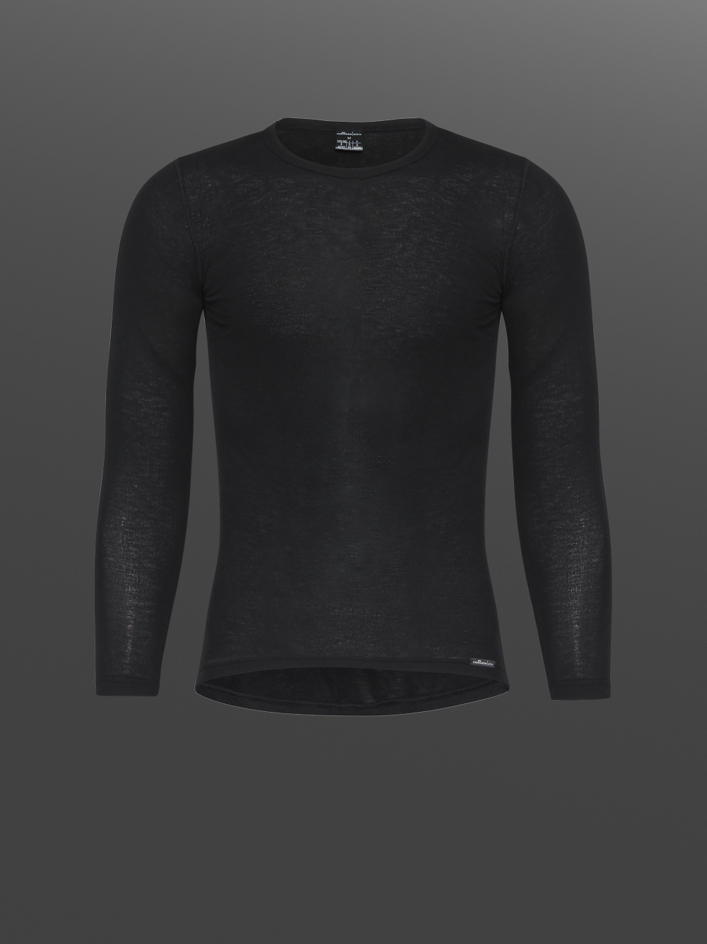 Comazo Unisex Funktionsshirt "warm extra" langarm Farbe Schwarz Produktbild Vorderansicht  Unisex Funktionsshirt "warm extra" langarm von Comazo in der Farbe Schwarz mit angerauter Innenseite zur optimalen Wärmespeicherung, Feuchtigkeitsmanagement und verlängertem Rückenteil