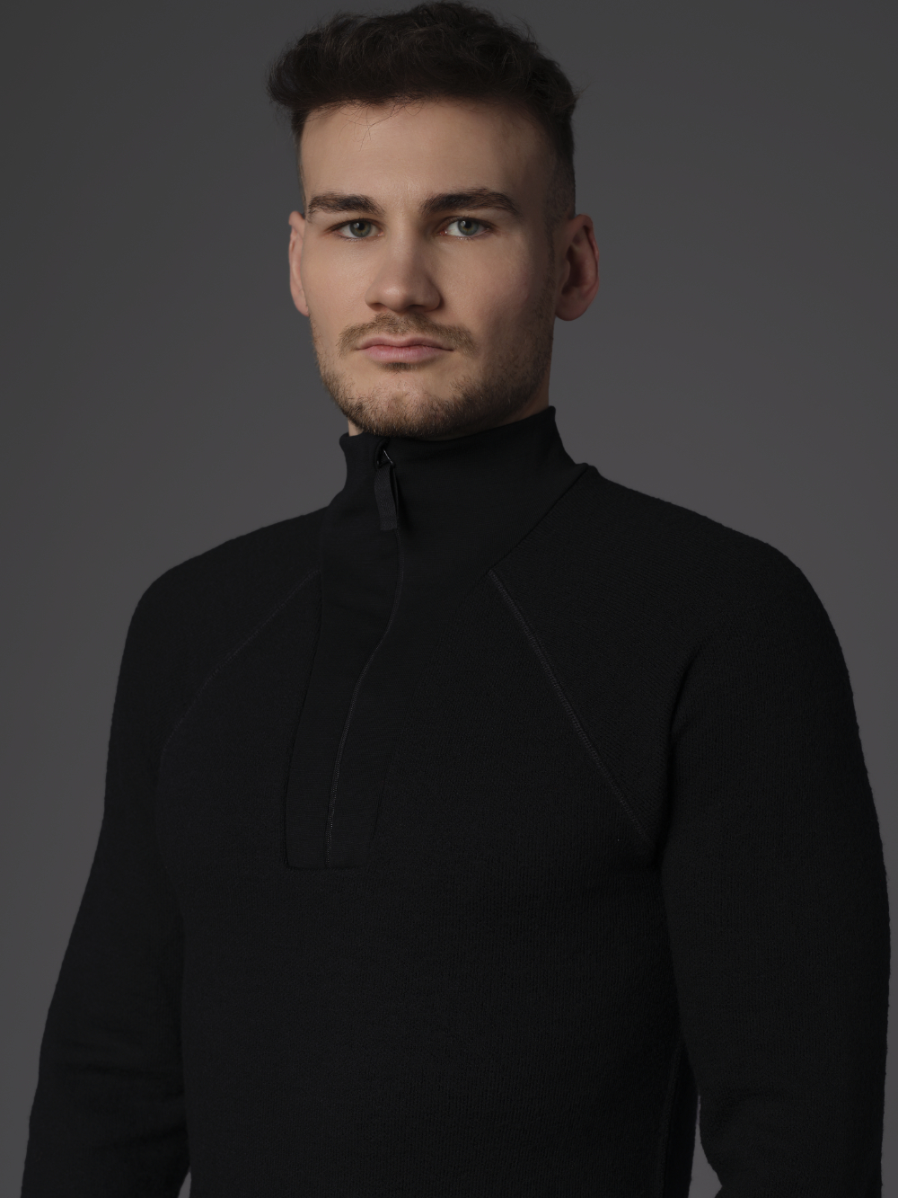 Hochwertiges Merinowolle-Shirt mit Troyer-Kragen (Mulesing free) von Comazo Protect Farbe Schwarz