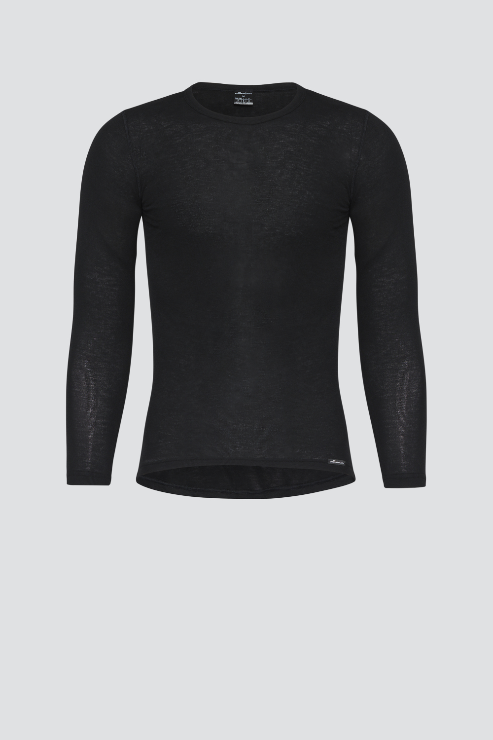 Comazo Unisex Funktionsshirt "warm extra" langarm Farbe Schwarz Produktbild Vorderansicht  Unisex Funktionsshirt "warm extra" langarm von Comazo in der Farbe Schwarz mit angerauter Innenseite zur optimalen Wärmespeicherung, Feuchtigkeitsmanagement und verlängertem Rückenteil