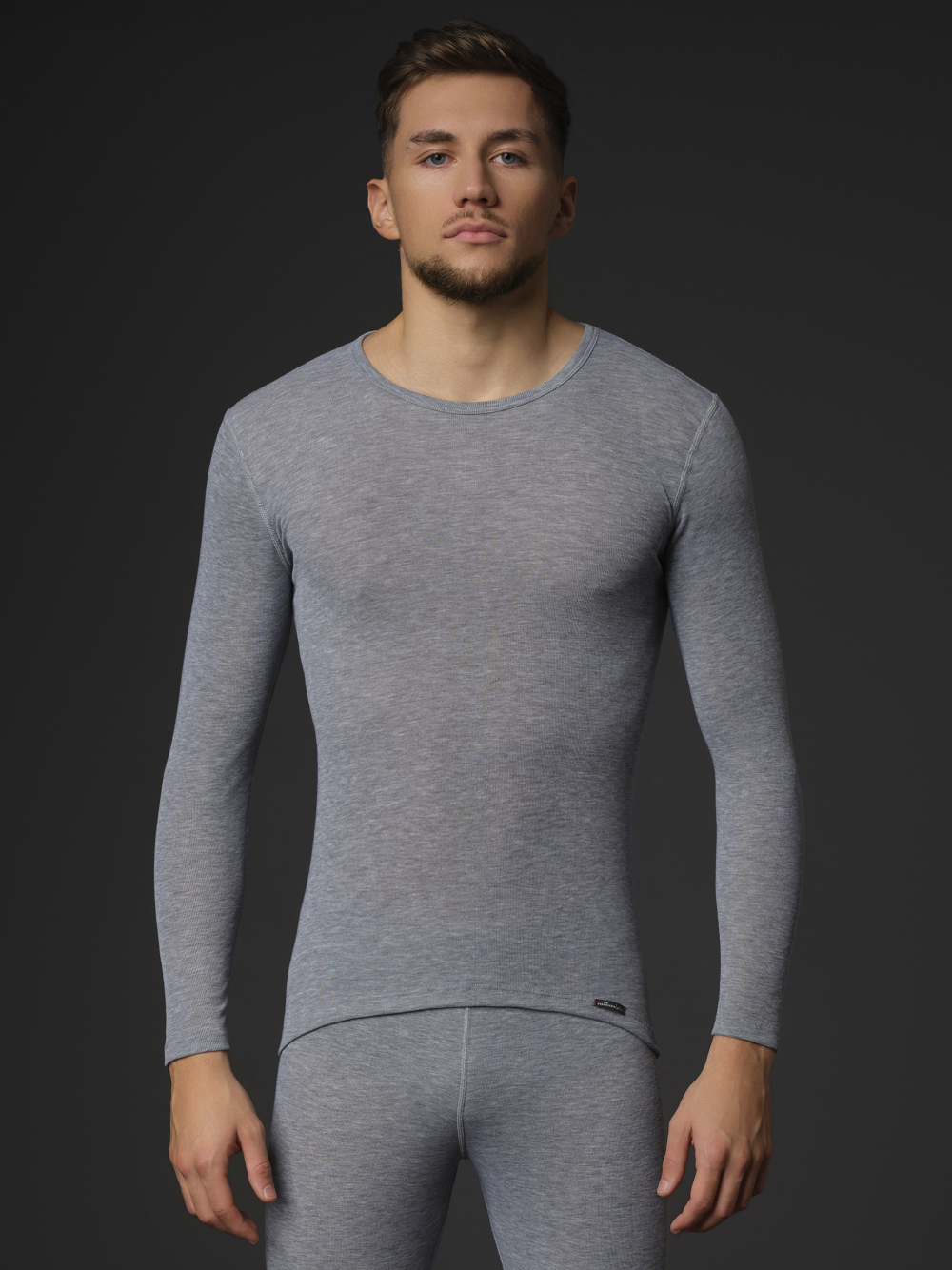 Comazo Unisex Functional Shirt "warm extra" Long Sleeve in Grey Mélange Front View: Man wearing Unisex Functional Shirt "warm extra" Long Sleeve by Comazo in Grey Mélange
