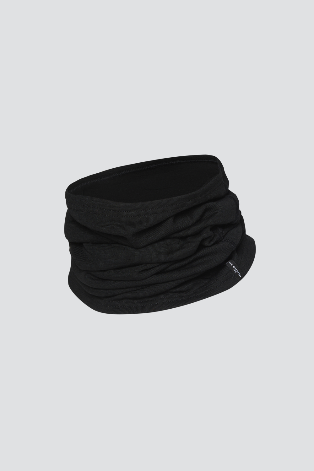 Comazo unisex scarf, color black. Product image front view Unisex scarf by Comazo in black, with a brushed inner lining for optimal heat retention and quick-drying functional fabric thanks to excellent moisture management.
