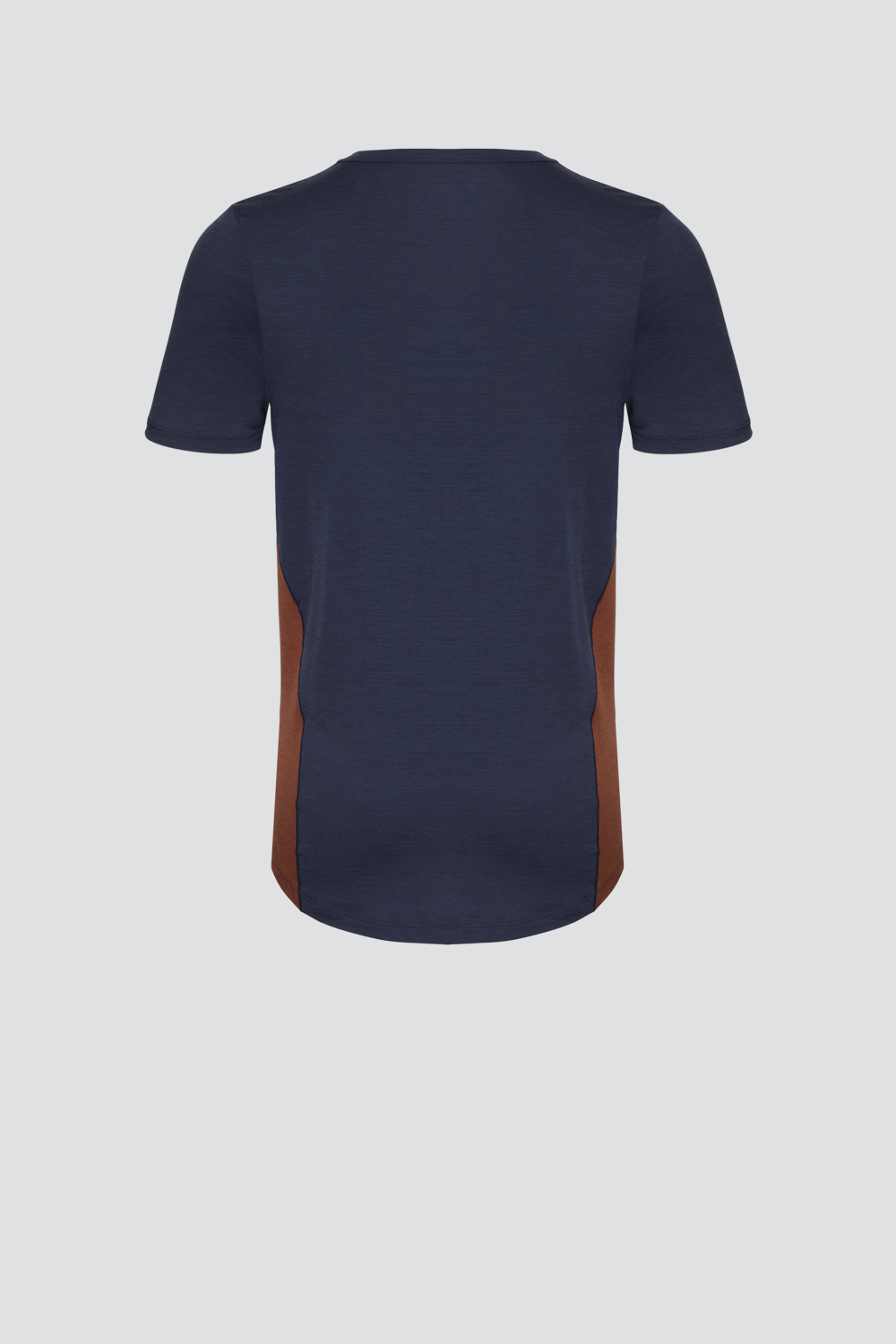 Comazo Herren Shirt kurzarm aus Merinowolle Farbe Navy/Schoko Produktbild Rückansicht Shirt kurzarm aus Merinowolle von Comazo in der Farbe Navy/Schoko mit längerem Rückenteil und Rundhalsausschnitt