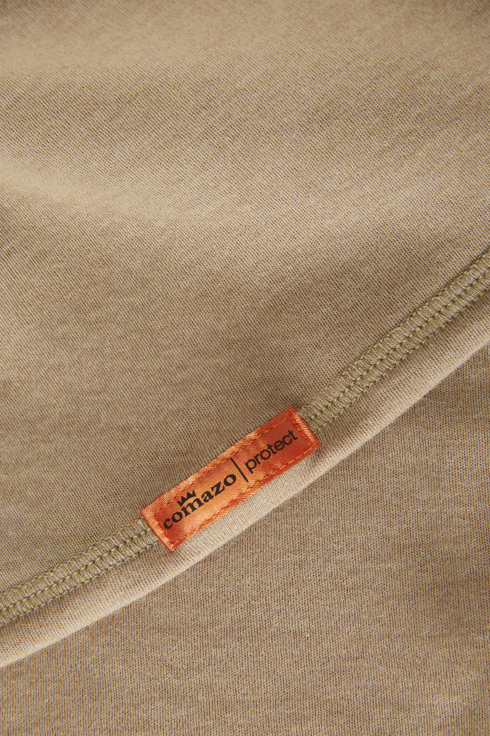 2-layer flame retardant hood without shoulder seam by Comazo Protect, color sand. Detail image: 2-layer flame retardant hood without shoulder seam by Comazo Protect, color sand.